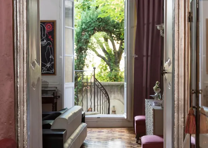 Hotel Particulier le 28 by Les Collectionneurs